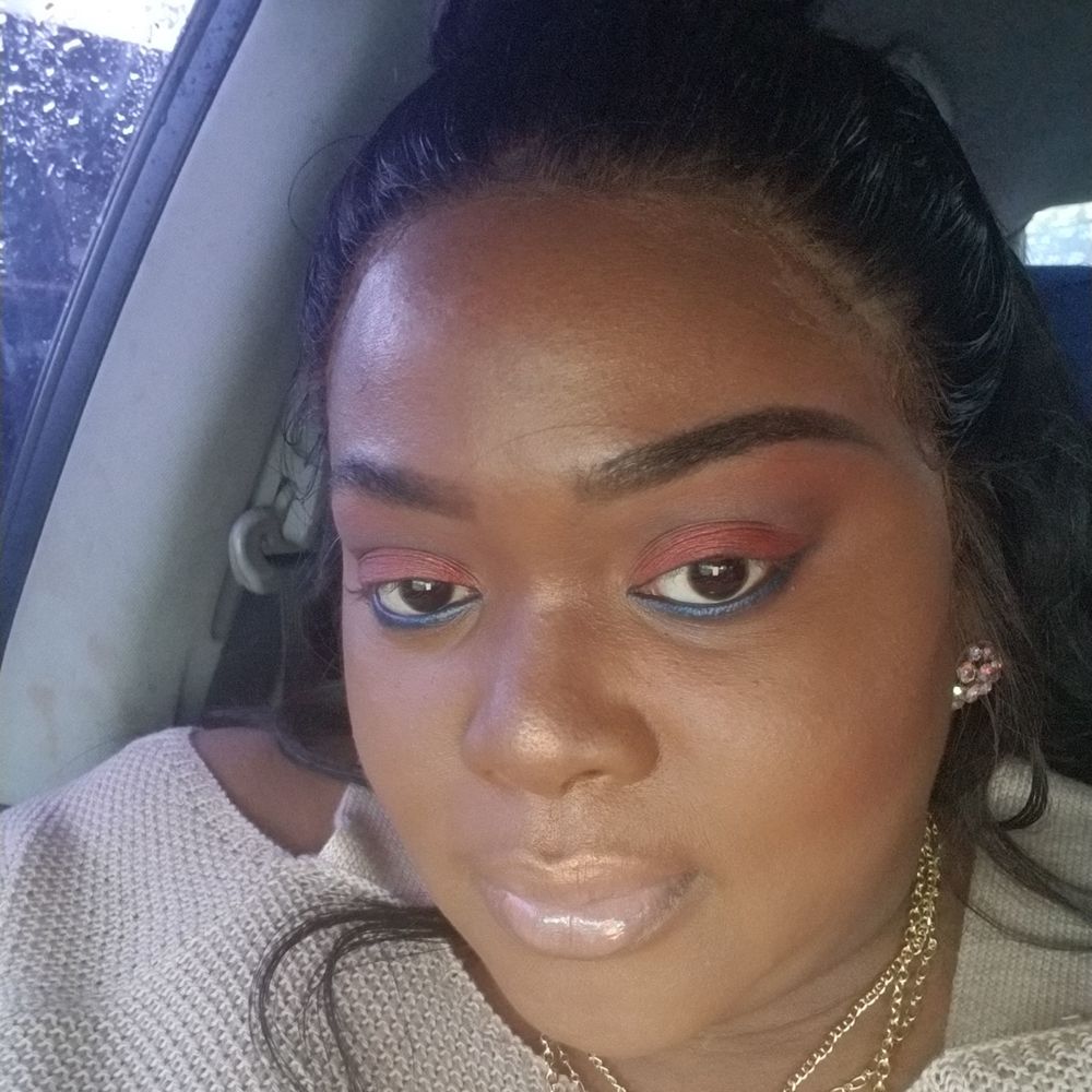 Meet your Posher, Monica